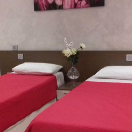 B&B Tre Passi Верона Экстерьер фото